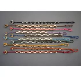 IDEES CREATIVES : Tuto : Réaliser un bracelet tressé de perles, par Madiwi