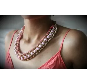 IDEES CREATIVES : Tuto : Réaliser un collier d'été, par Mademoiselle M