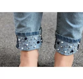 IDEES CREATIVES : Tuto : Réaliser un jean perlé, par The Camelia