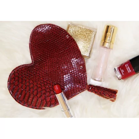 IDEES CREATIVES : Tuto : Réaliser une pochette coeur, par Kit by Klo