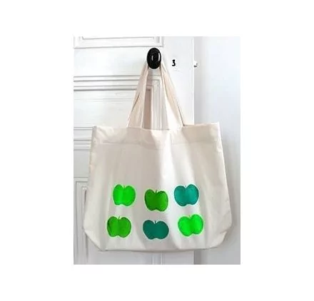 IDEES CREATIVES : Tuto : Customiser un cabas avec une pomme, par Pébéo IDEES CREATIVES : Tuto : Customiser un cabas avec une pomme, par Pébéo