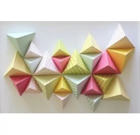 IDEES CREATIVES : Tuto : Réaliser une déco triangle 3D, par Kesi'Art