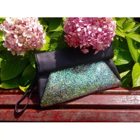 IDEES CREATIVES : Tuto : Pailleter une pochette, par Aux Petites Folies