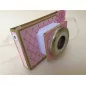 Tuto : Réaliser une pochette à étrennes avec les tampons transparents de MISS CREA, par Laetitia B Tuto : Réaliser une pochette à étrennes avec les tampons transparents de MISS CREA, par Laetitia B