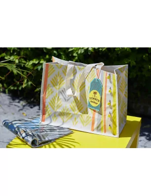 IDEES CREATIVES : Tuto - Customisation de sacs de vacances - Le sac en toile - Le sac en toile - Le sac avec l'étiquette en bois