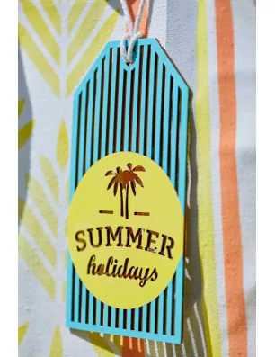 IDEES CREATIVES : Tuto - Customisation de sacs de vacances - Le sac en toile - Le sac en toile - Le sac avec l'étiquette en bois