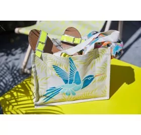 IDEES CREATIVES : Tuto - Customisation de sacs de vacances - Le sac en toile - Le sac avec l'oiseau