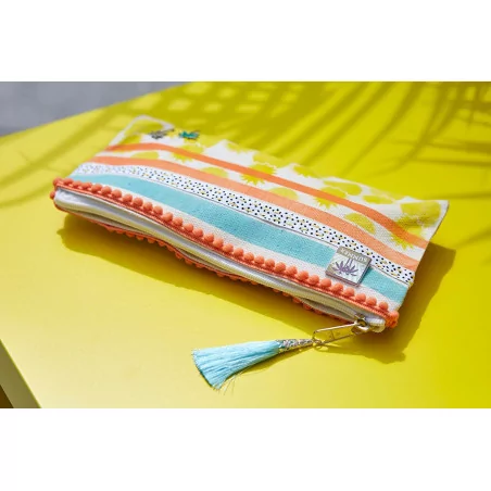 IDEES CREATIVES : Tuto - Customisation de sacs de vacances - Le sac en toile - La pochette
