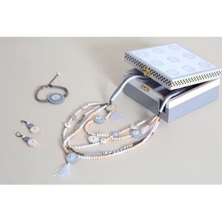 Bijoux et boîtes à offrir - La collection Bohème - Le long collier
