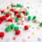 80 Pompons ronds 'Crate Paper - Mittens & Mistletoe' 80 Pompons ronds 'Crate Paper - Mittens & Mistletoe'