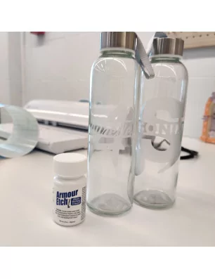 IDEES CREATIVES : Tuto - Graver une gourde en verre avec la crème à graver